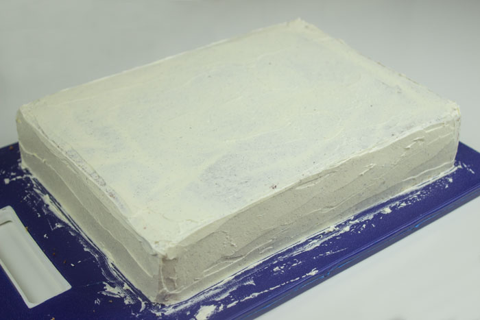 Torte eindecken mit Buttercreme | Conny's Küchlein | Motivtorten