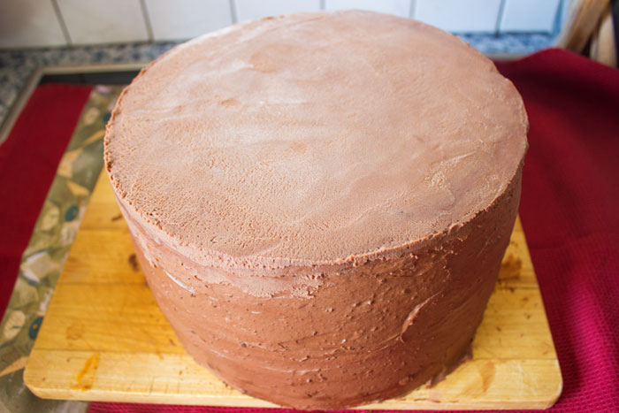 Torte eindecken mit Ganache | Conny's Küchlein | Motivtorten Torte eindecken mit Ganache | Conny's Küchlein | Motivtorten