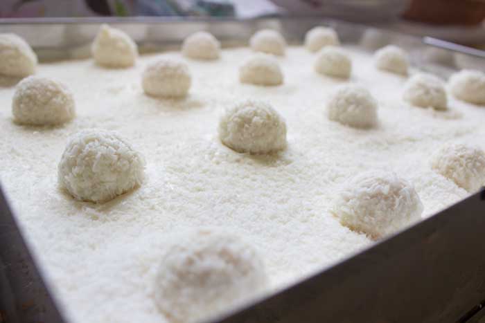Raffaelo Kokosschnitte | Blechkuchen | Kokospudding Schnitten | Conny's Küchlein