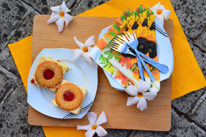 Kaffeekränzelkeksschnitten mit QimiQ | Blechkuchen | Connys Küchlein