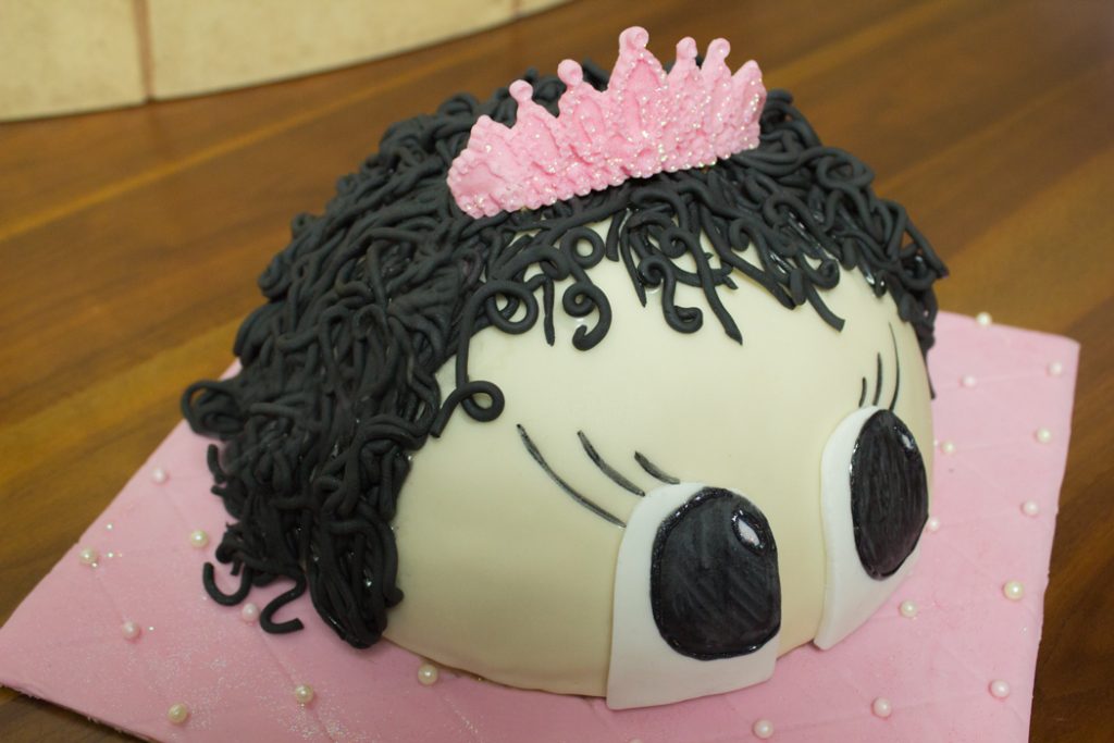 Prinzessinnentorte_Halbkugeltorte mit Fondant_Féeriecake_Conny's Küchlein