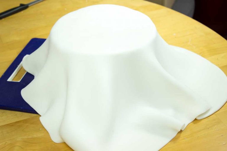 Motivtorten eindecken mit Rollfondant | Backwissen | Conny&amp;#39;s Küchlein