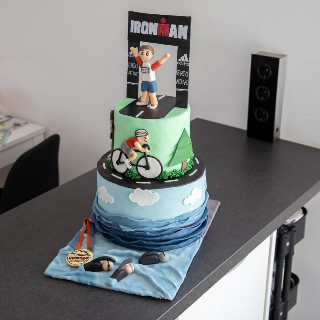 Ironman-Triathlon-Torte_Conny's-Küchlein