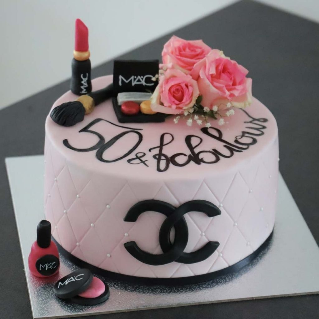 Make-Up-Torte_Connys-Küchlein