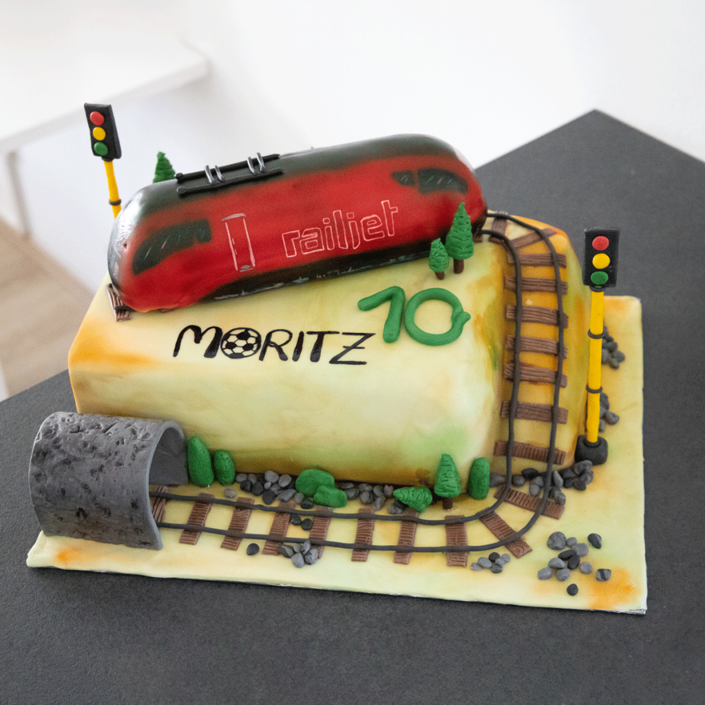 Railjettorte_Zug_ÖBB_ConnysKüchlein
