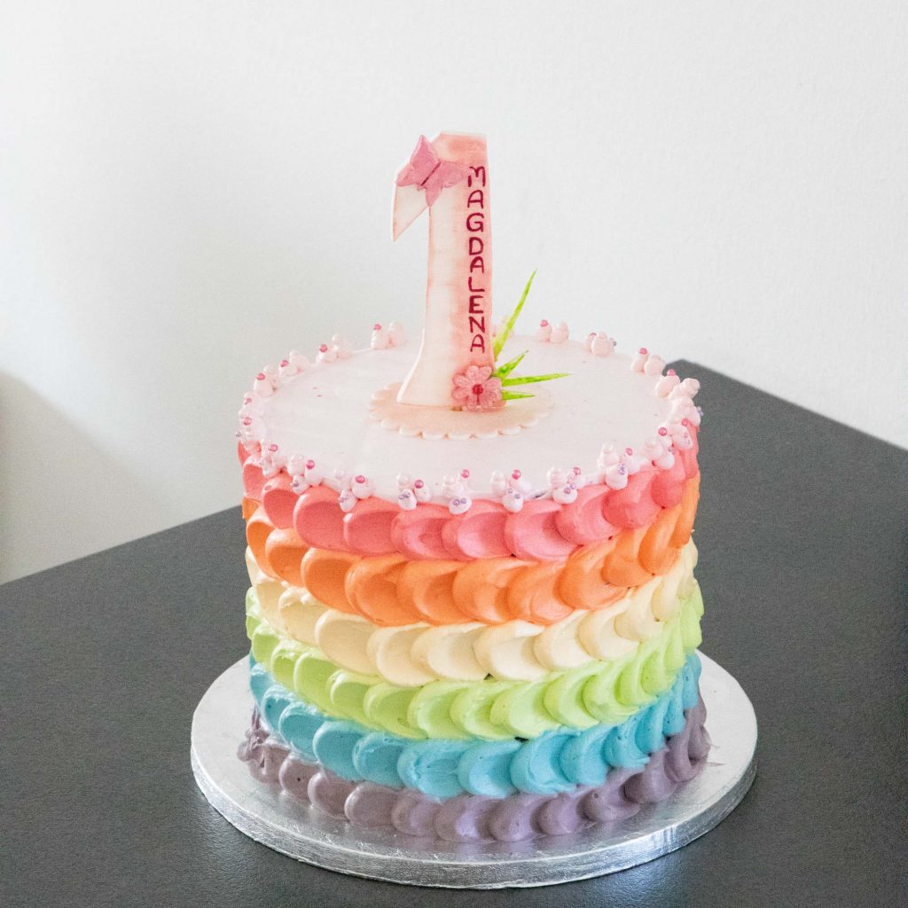 Regenbogentorte_1stBirthday_ConnysKüchlein